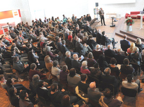 170218_Fluechtlingsdialog_Saal.JPG_ST-ZD(© Stefan Loeffler / kawe8 - Pressebuero und Verlag)