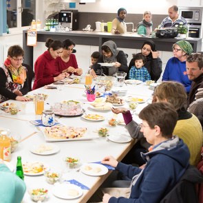 Gemeinsames Essen am Tisch